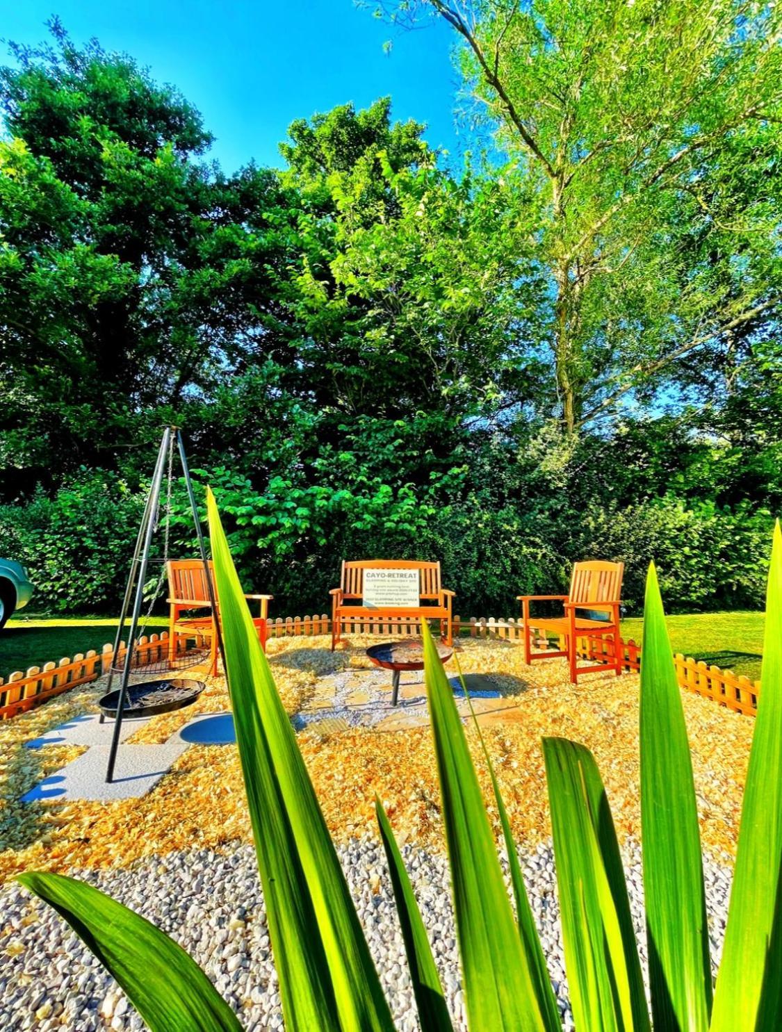 Cayoretreat Luxury Bell Tent Clodock Bagian luar foto