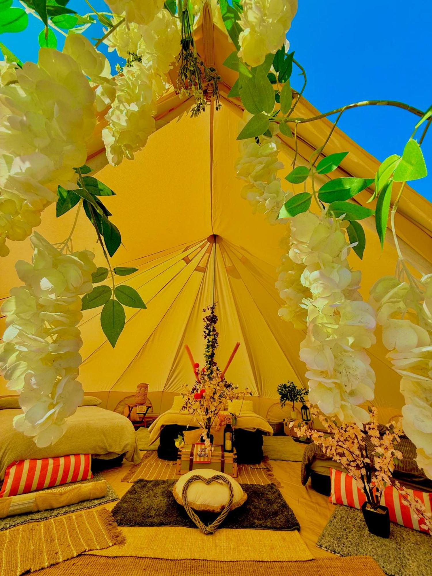 Cayoretreat Luxury Bell Tent Clodock Bagian luar foto